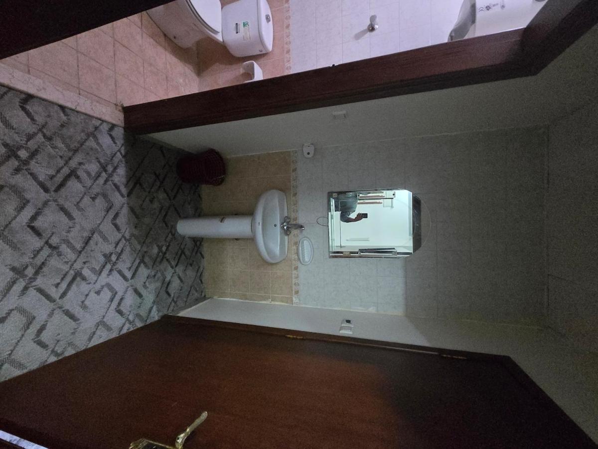 Fully Furnished 3 *